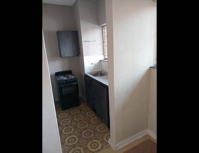 1 BEDROOM PROPERTY TO RENT IN PRETORIA WEST